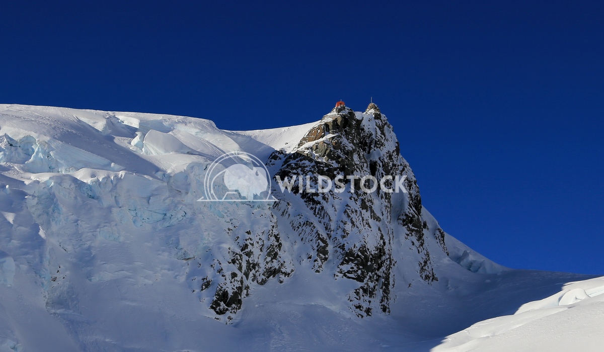 Tasman Saddle Hut Mt Cook NZ   